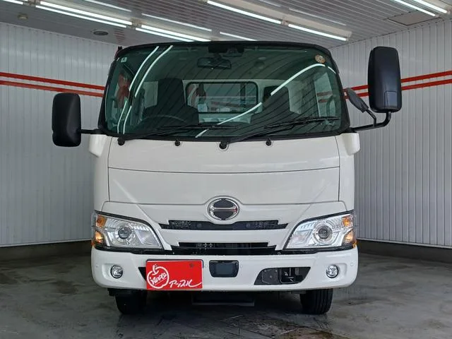 Hino DUTRO 2025 — миниатюра 3