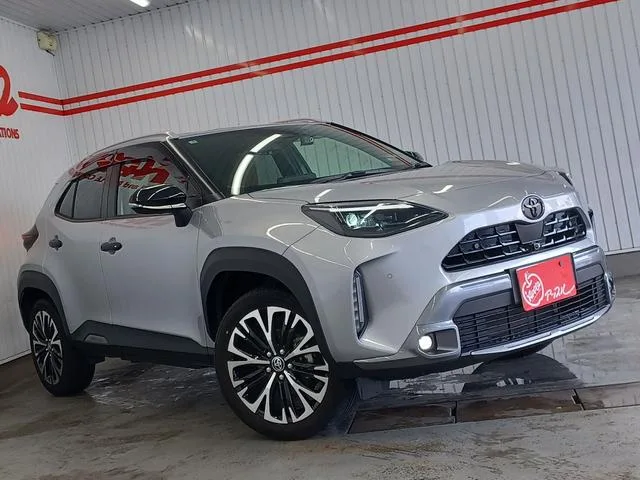 Toyota YARIS CROSS HYBRID Z ADVENTURE 2025 — миниатюра 3