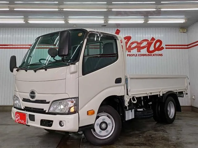 Hino DUTRO BASEGRADE 2025 — фото 1, купить с доставкой в Москву