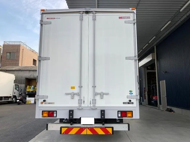 Mitsubishi Fuso FIGHTER 2025 — миниатюра 2