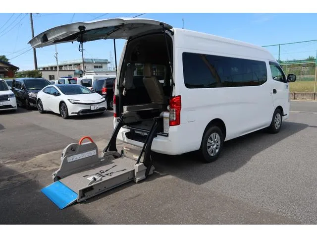 Nissan CARAVAN 2023 — фото 1, купить с доставкой в Москву