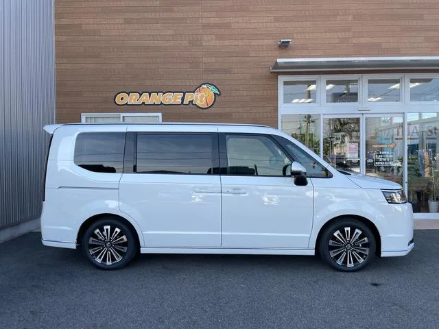 Honda STEPWAGON E:HEV SPADA PREMIUM LINE 2024 — миниатюра 3