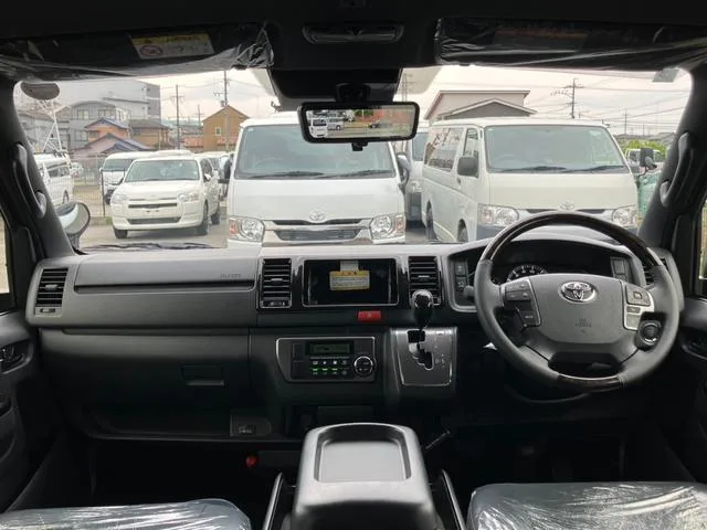 Toyota HIACE VAN SUPER GL DARK PRIME II 2026 — миниатюра 4