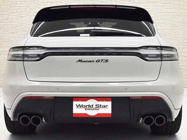 Porsche Macan MACAN GTS 2023 — миниатюра 2