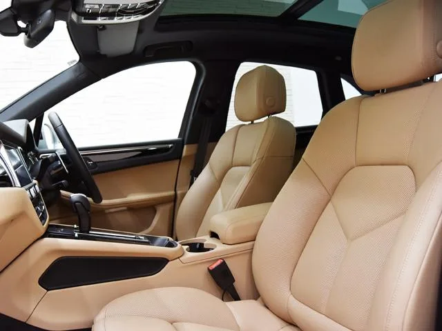 Porsche Macan MACAN S 2024 — миниатюра 2