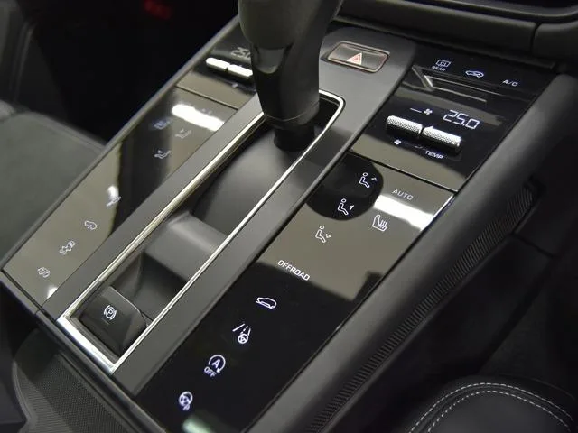 Porsche MACAN MACAN GTS 2023 — миниатюра 5