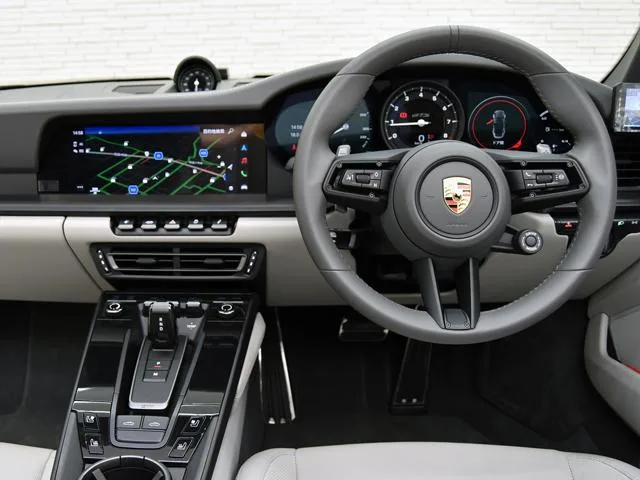 Porsche 911 911 TARGA 4 GTS 2024 — миниатюра 4