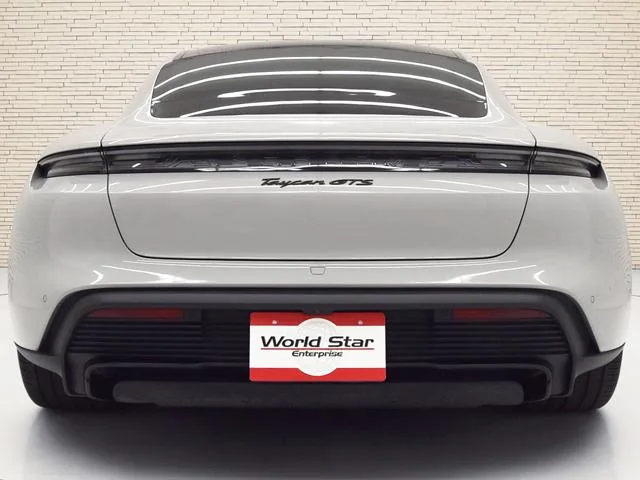 Porsche TAYCAN TAYCAN GTS 2022 — миниатюра 2