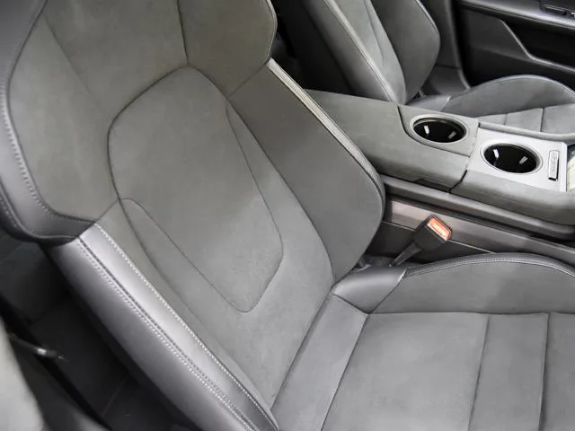 Porsche TAYCAN TAYCAN GTS 2023 — миниатюра 3