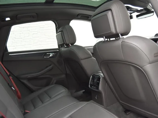 Porsche Macan MACAN GTS 2023 — миниатюра 4