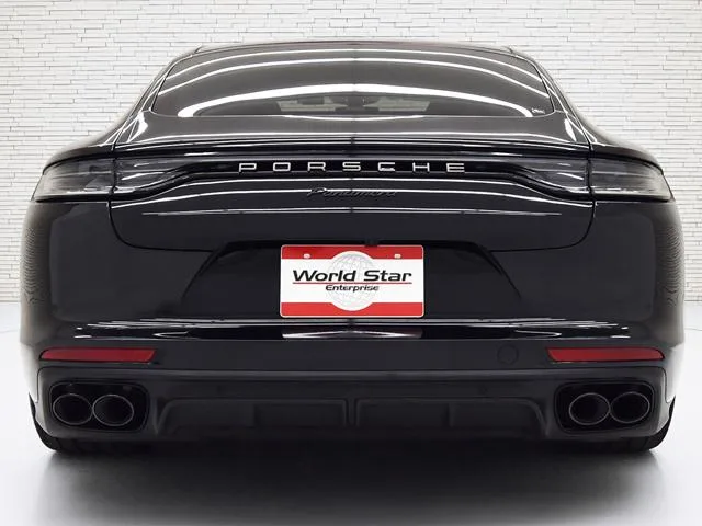 Porsche Panamera PLATINUM EDITION 2023 — миниатюра 2