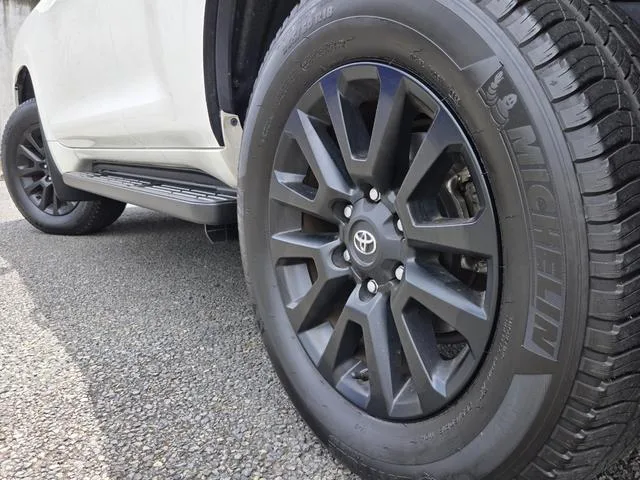 Toyota LAND CRUISER PRADO TX L PACKAGE MATT BLACK EDITION 2023 — миниатюра 4