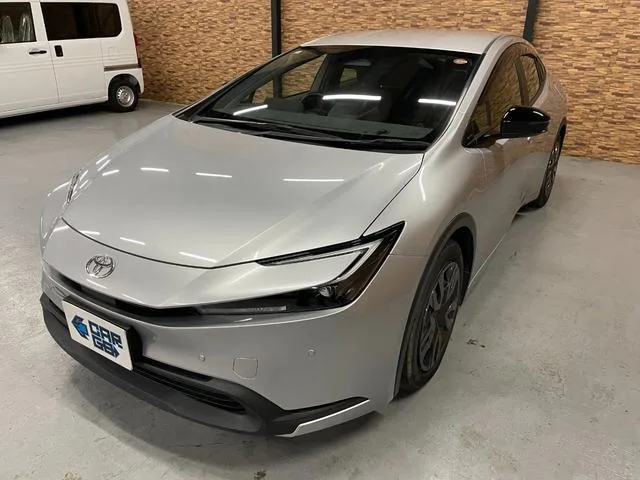 Toyota Prius X 2023 — миниатюра 2