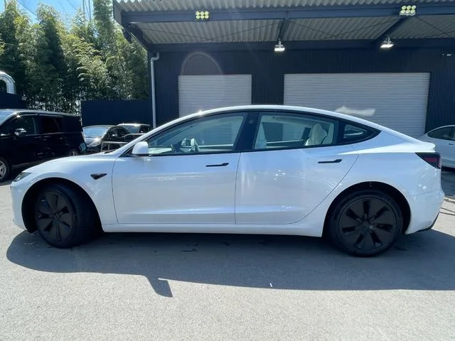 Tesla MODEL 3 RWD 2024 — миниатюра 3