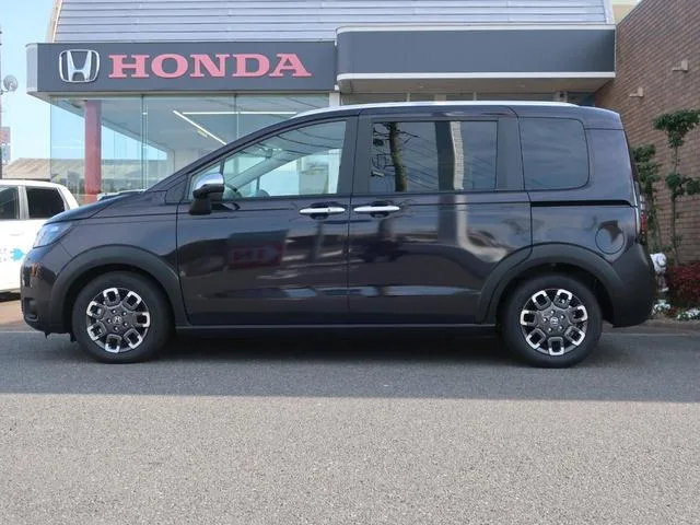 Honda FREED CROSSTAR 2026 — миниатюра 2