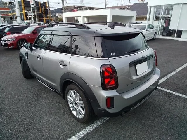 MINI MINI COOPER SD CROSSOVER ALL4 PREMIUM PLUS PACKAGE ALL4 TRIM 2023 — миниатюра 5