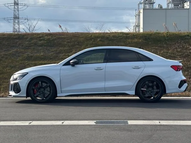 Audi RS3 BASE GRADE 2024 — миниатюра 4