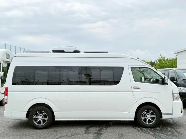 Toyota HIACE VAN 2022 — миниатюра 2