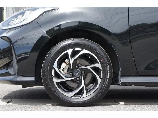 Toyota YARIS HYBRID Z 2024 — миниатюра 3