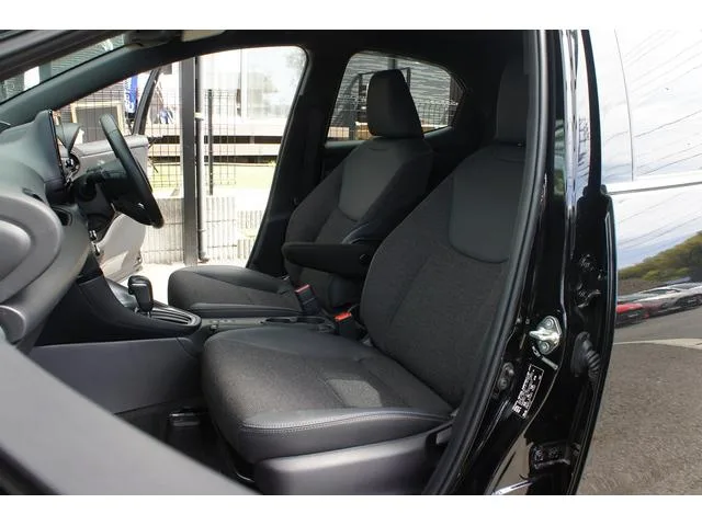 Toyota YARIS HYBRID Z 2024 — миниатюра 5