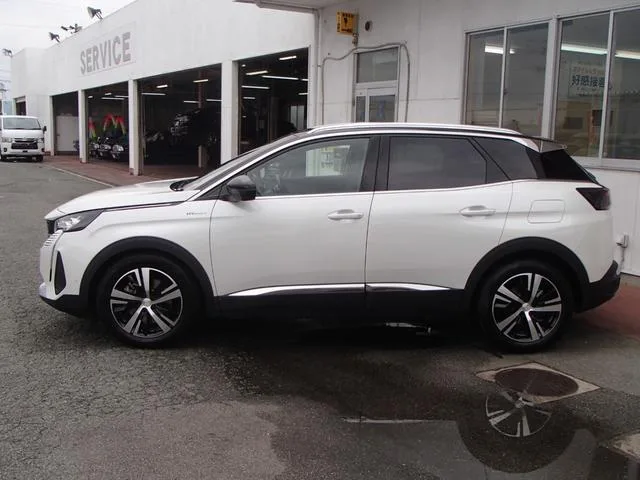 Peugeot 3008 GT HYBRID4 2022 — миниатюра 3