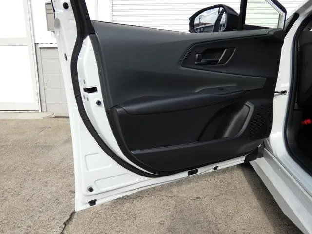 Toyota PRIUS X 2026 — миниатюра 5