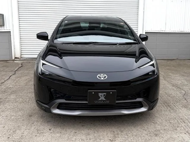 Toyota Prius U 2023 — миниатюра 2