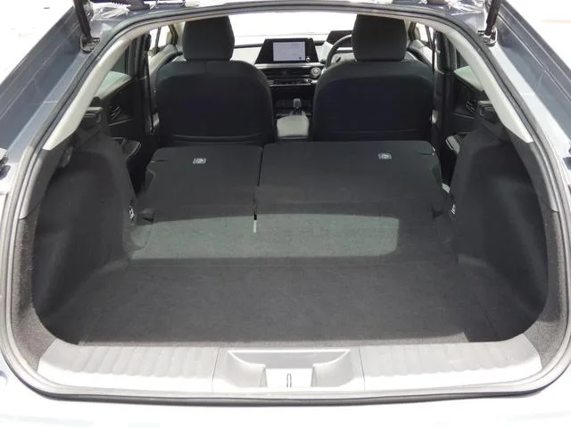 Toyota Prius U 2023 — миниатюра 5