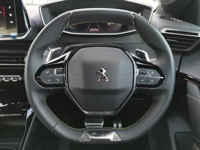 Peugeot 208 GT 2022 — миниатюра 4