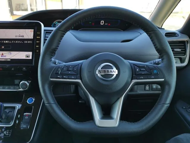Nissan SERENA E-POWER HIGHWAY STAR V 2022 — миниатюра 4