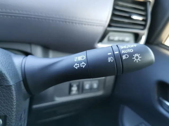 Nissan SERENA E-POWER HIGHWAY STAR V 2022 — миниатюра 5