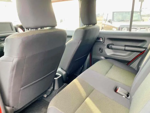 Suzuki JIMNY NOMADE FC 2025 — миниатюра 3
