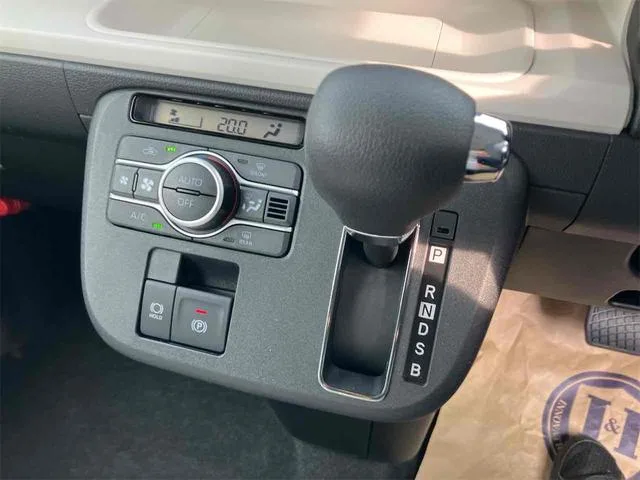Daihatsu MOVE CANBUS STRIPES G 2026 — миниатюра 3