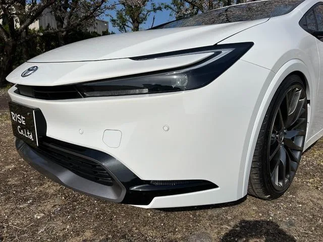 Toyota PRIUS X 2023 — миниатюра 2