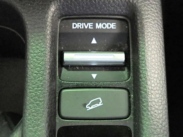 Honda VEZEL E:HEV Z 2024 — миниатюра 3