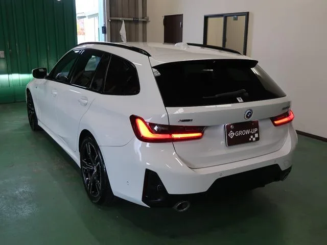 BMW 3 Series 320D X DRIVE TOURING M-SPORT 2023 — миниатюра 4