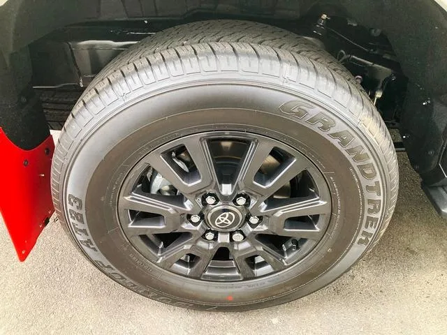 Toyota LAND CRUISER 250 VX 2024 — миниатюра 3