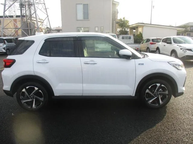 Daihatsu Rocky PREMIUM G HEV 2025 — миниатюра 3
