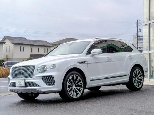 Bentley BENTAYGA V8 2023 — миниатюра 2