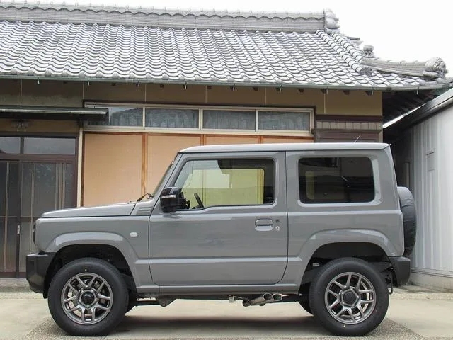 Suzuki JIMNY XC 2025 — фото 1, купить с доставкой в Москву