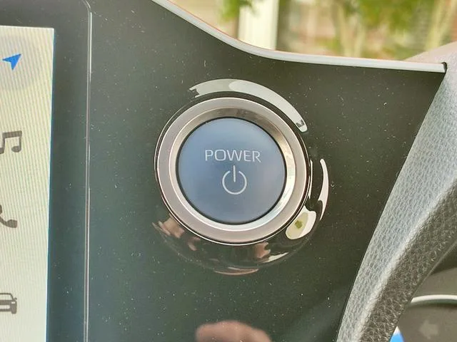 Toyota VOXY HYBRID S-Z 2022 — миниатюра 3