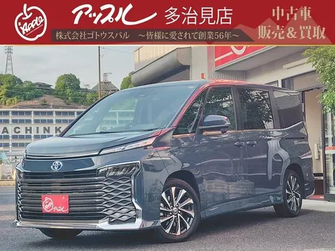 Toyota VOXY 2022 купить в Москве