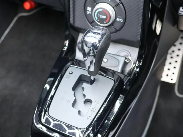 Toyota Copen GR SPORT 2022 — миниатюра 5