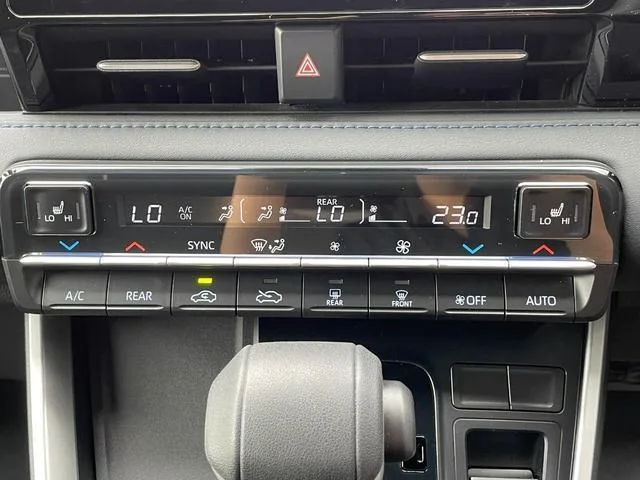 Toyota VOXY 2022 — миниатюра 5