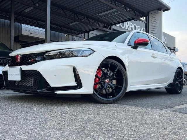 Honda CIVIC TYPE R RACING BLACK PACKAGE 2025 — миниатюра 2