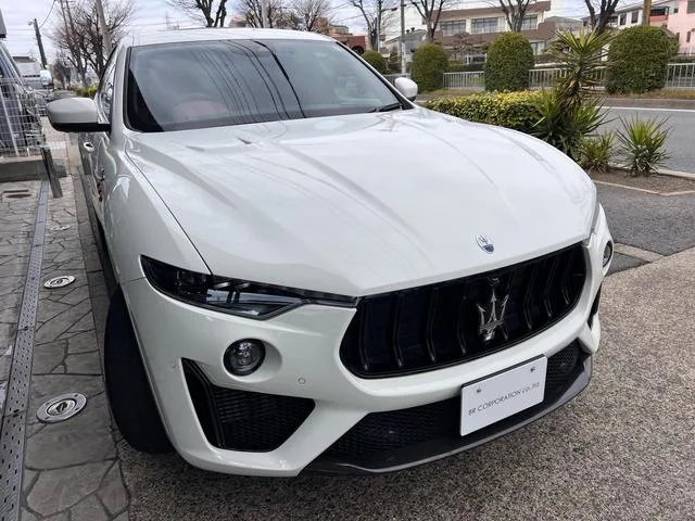 Maserati LEVANTE TROFEO 2023 — миниатюра 3