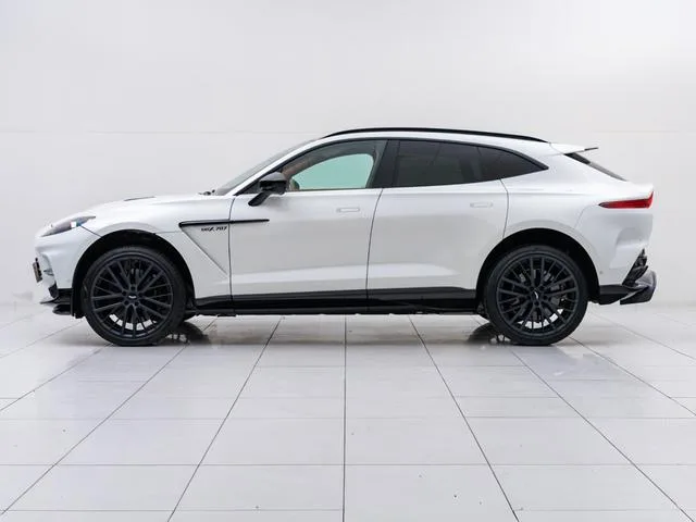 Aston Martin DBX 707 2023 — миниатюра 2