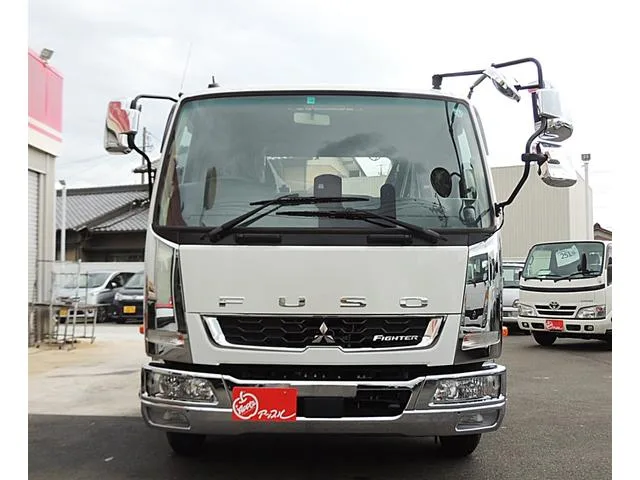 Mitsubishi Fuso FIGHTER 2023 — миниатюра 2