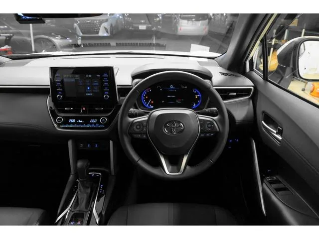 Toyota CorollaCross Z 2023 — миниатюра 3
