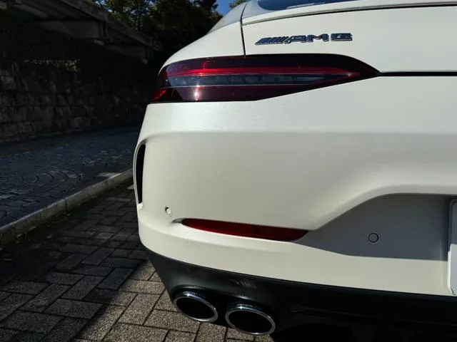 Mercedes Amg GT 4 DOOR COUPE 43 4 MATIC+ 2023 — миниатюра 4